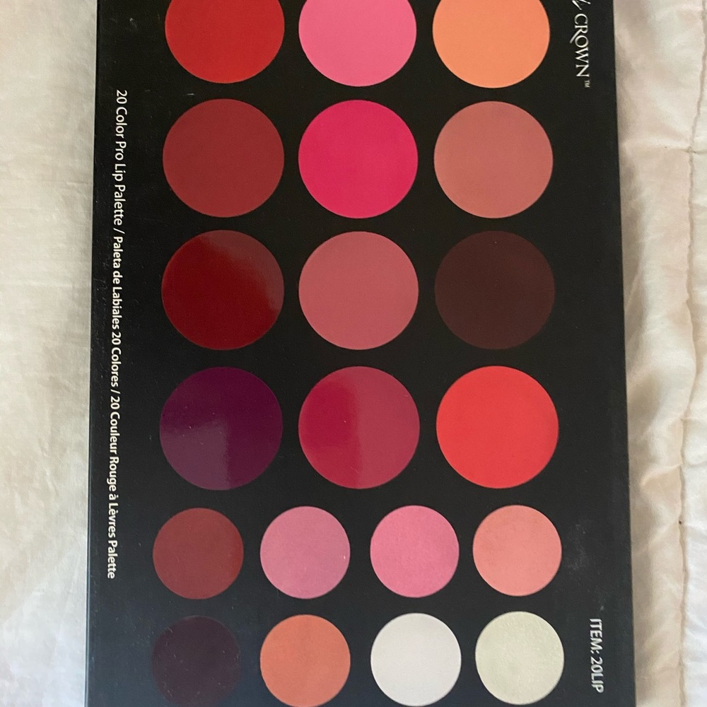 Makeup Kit - Picture 5 of 8